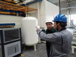 軟飾車間邀請吸覆機(jī)廠家技術(shù)到廠指導(dǎo)，推動技術(shù)推廣與工藝升級